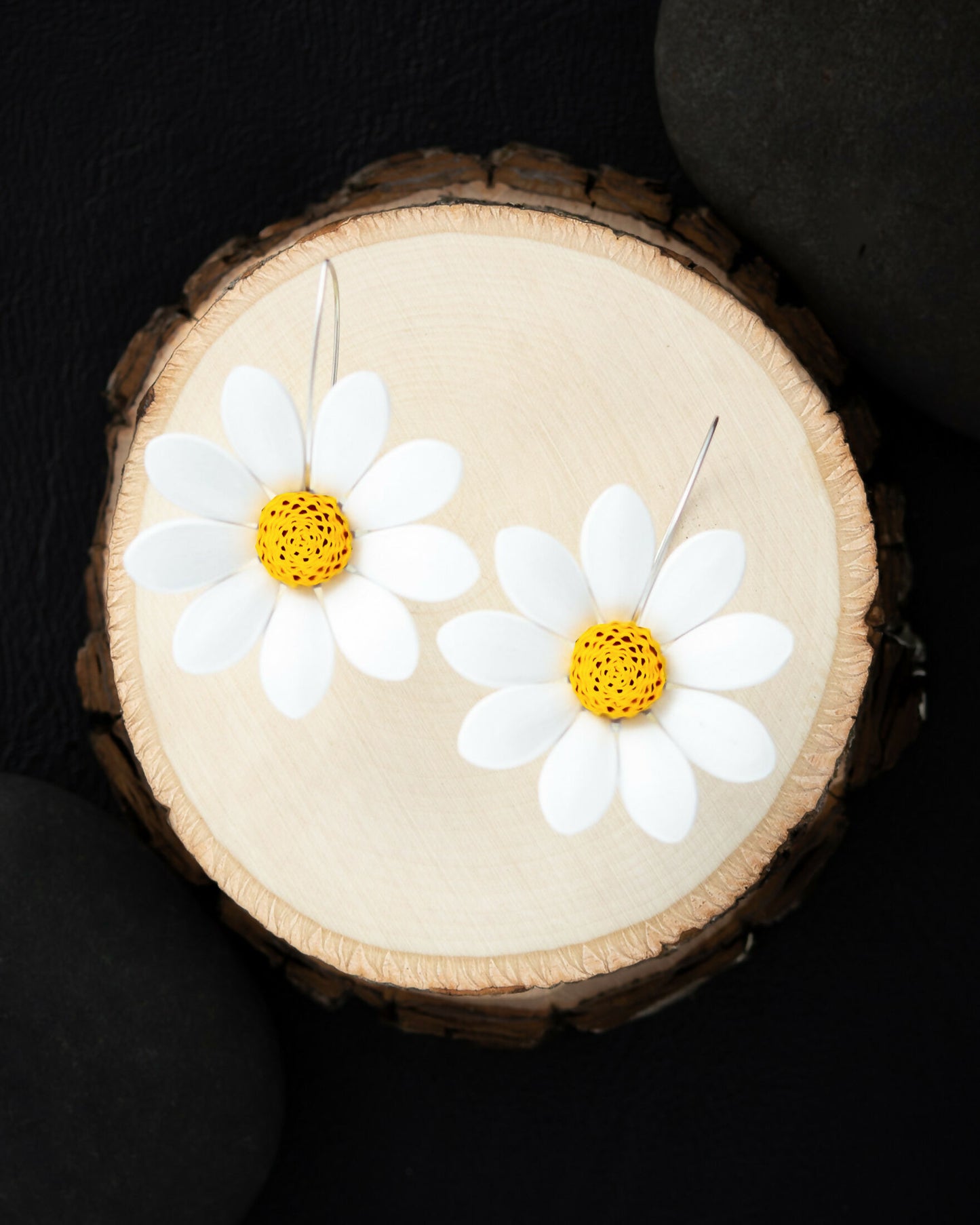Maatru - Daisies