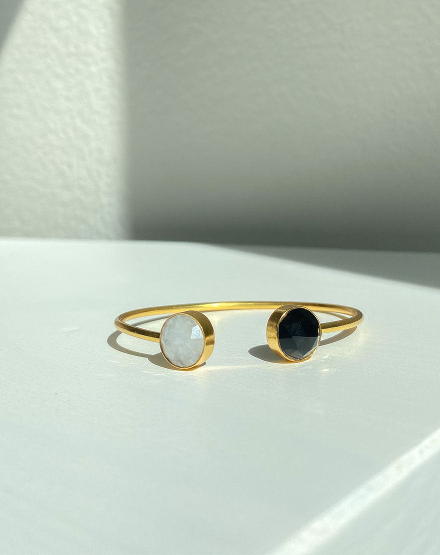 Gemma Bracelet - Black onyx and Moonstone
