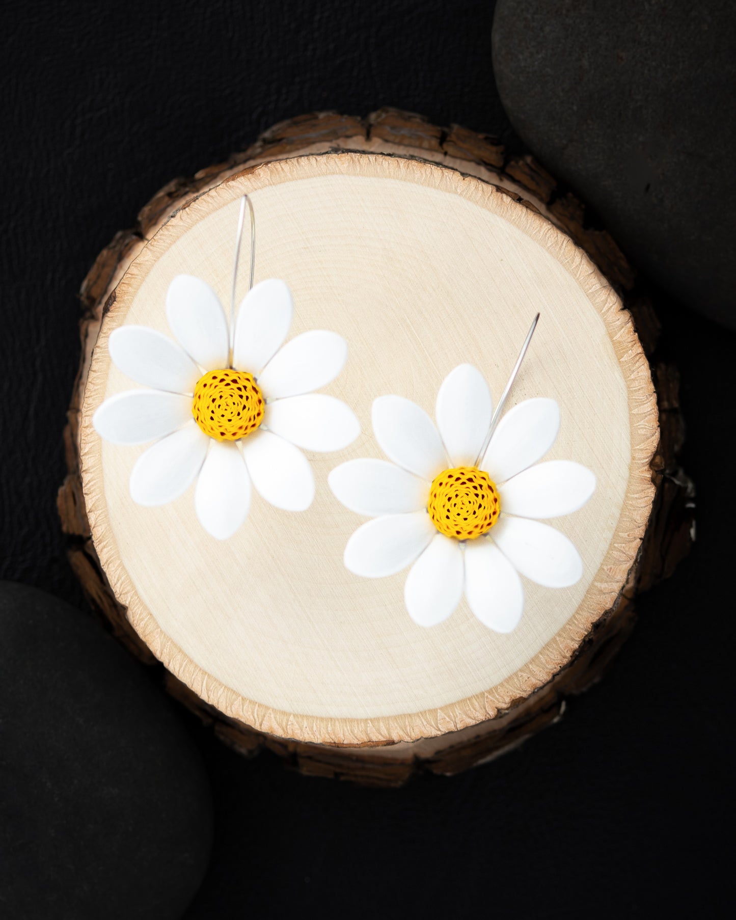 Maatru - Daisies