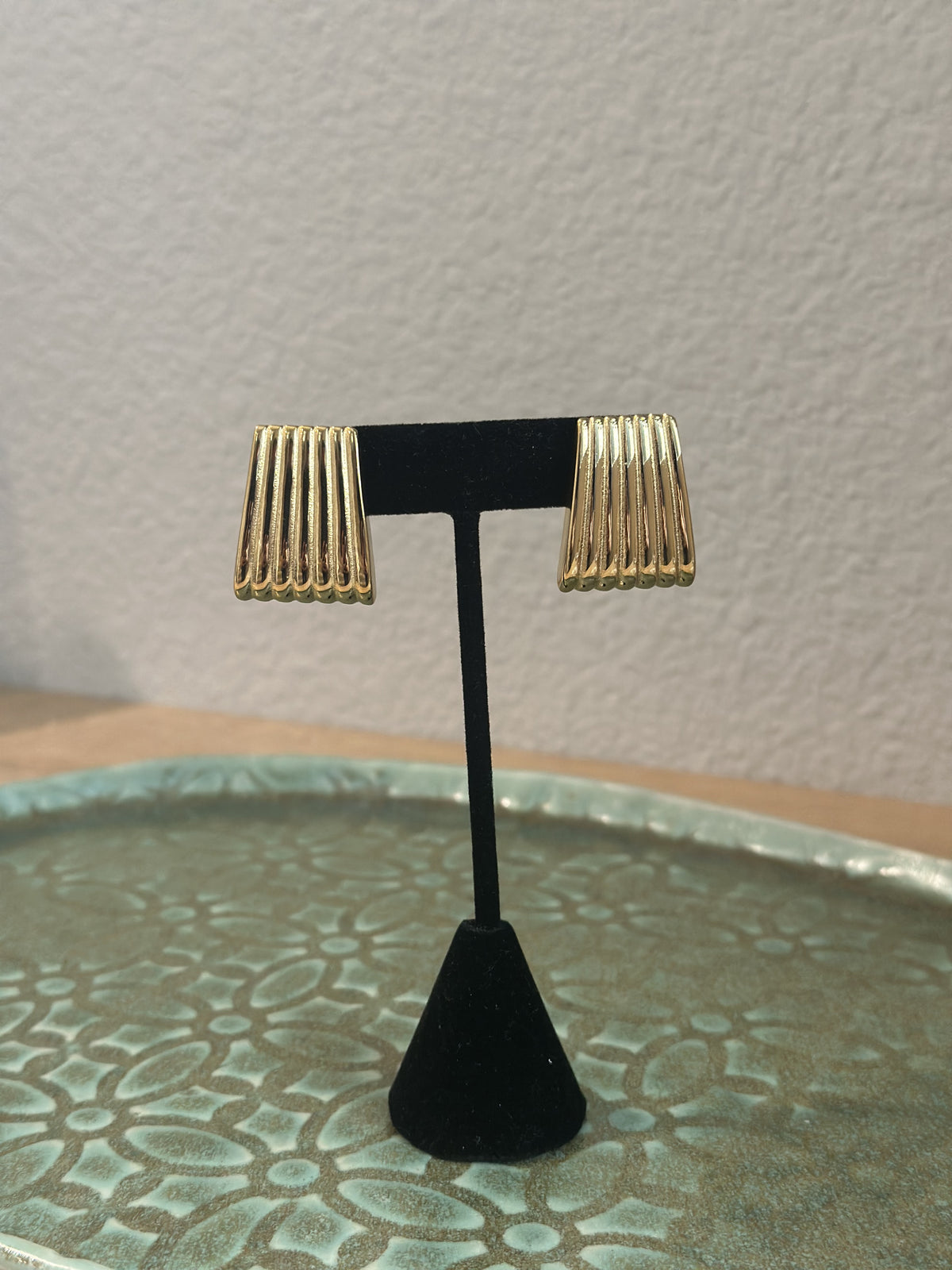 Ridge Earring