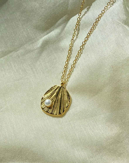Oyster Necklace